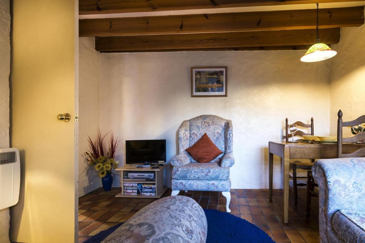 The Stables - 1 Bedroom Apartment - Saint Florence ภายนอก รูปภาพ